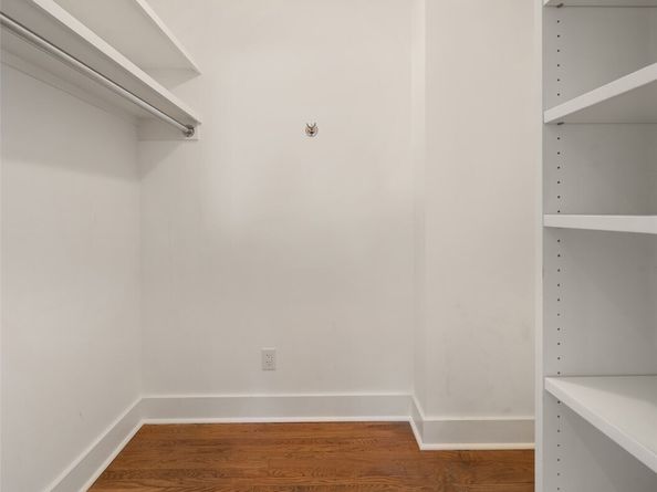 324 W Kinnear Place, Seattle WA 98119