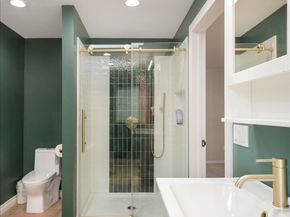 9008 NE 138 Place, Kirkland WA 98034