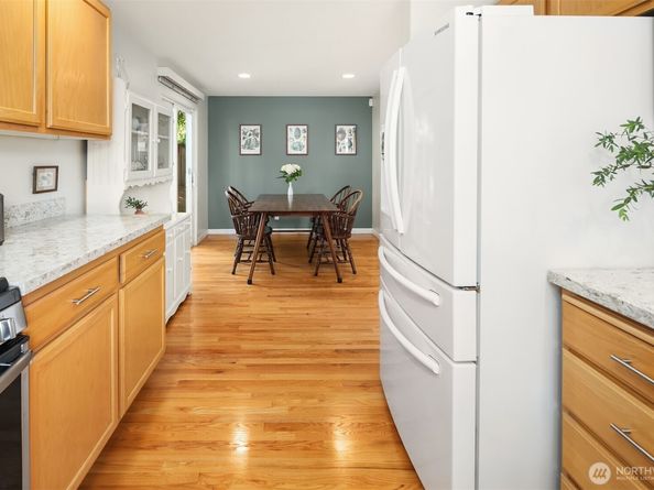 12741 37th Avenue NE, Seattle WA 98125