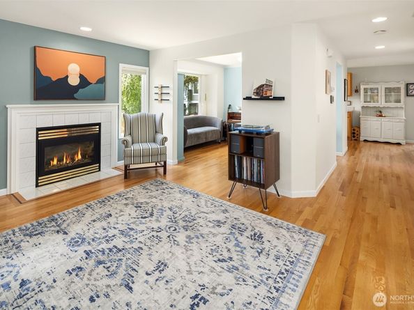 12741 37th Avenue NE, Seattle WA 98125