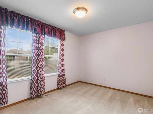 1164 Koda Circle SE, Port Orchard WA 98366