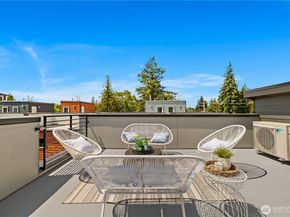 1911 A N 120th Street, Seattle WA 98133