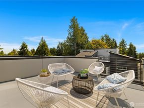 1911 A N 120th Street, Seattle WA 98133