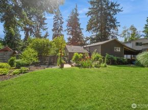 19726 Forest Park Drive NE, Shoreline WA 98155