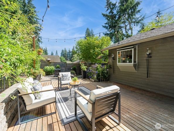 19726 Forest Park Drive NE, Shoreline WA 98155