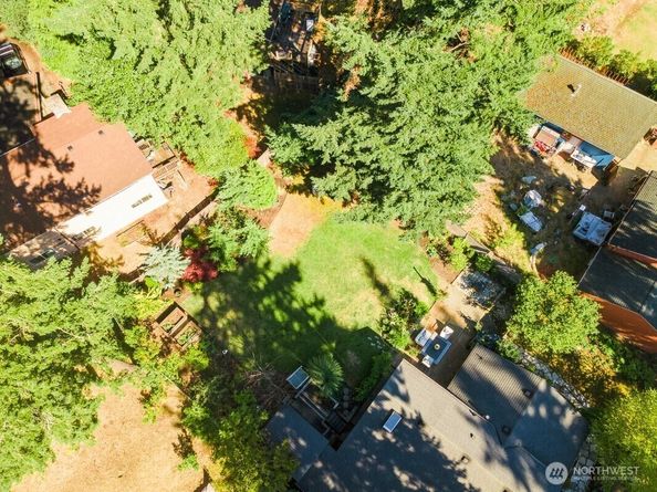 19726 Forest Park Drive NE, Shoreline WA 98155