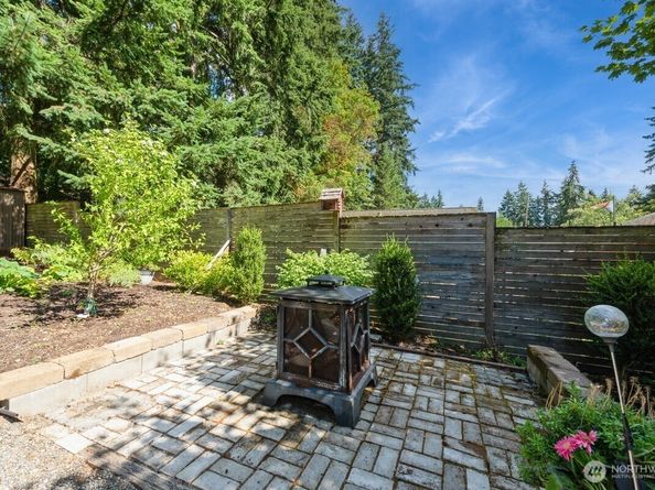 19726 Forest Park Drive NE, Shoreline WA 98155