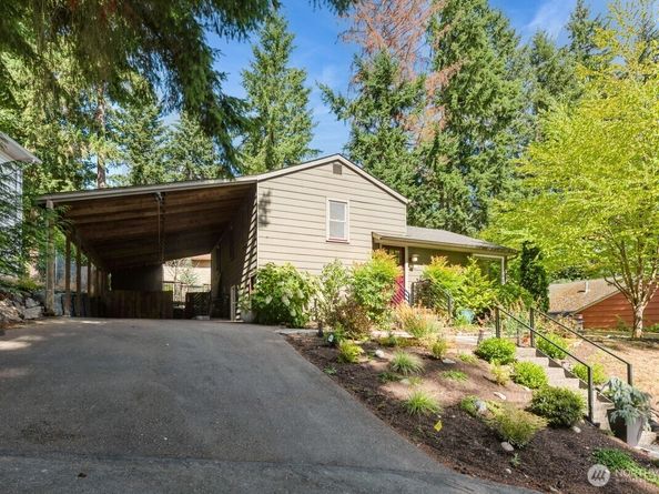 19726 Forest Park Drive NE, Shoreline WA 98155