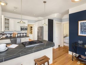 806 N 59th Street, Seattle WA 98103