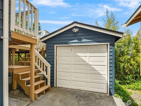 806 N 59th Street, Seattle WA 98103