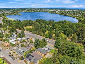 806 N 59th Street, Seattle WA 98103