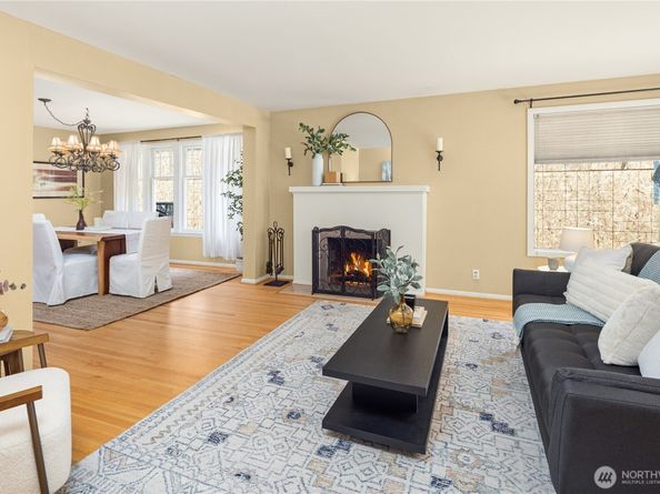 806 N 59th Street, Seattle WA 98103