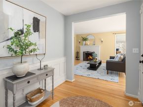 806 N 59th Street, Seattle WA 98103