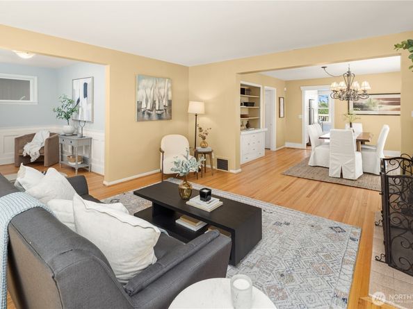 806 N 59th Street, Seattle WA 98103