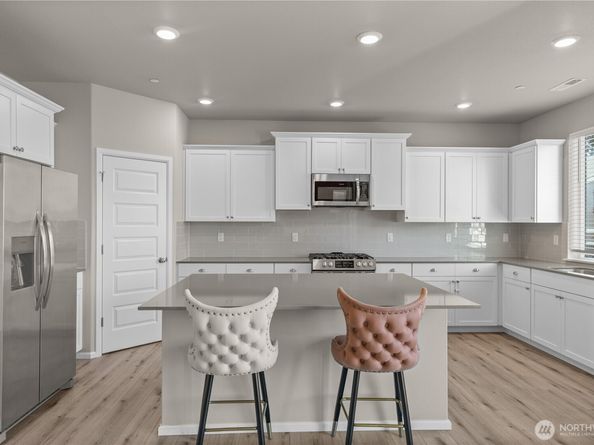 902 Bunting Place SE 84, Port Orchard WA 98366