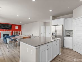 902 Bunting Place SE 84, Port Orchard WA 98366