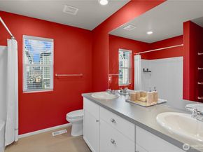 902 Bunting Place SE 84, Port Orchard WA 98366