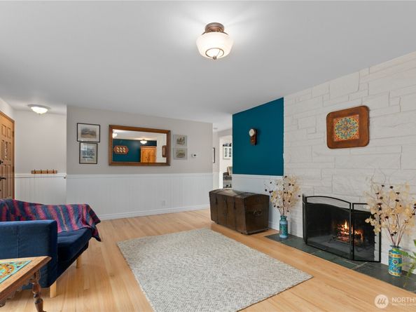7621 NE 205th Street, Kenmore WA 98028