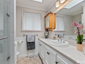 7621 NE 205th Street, Kenmore WA 98028