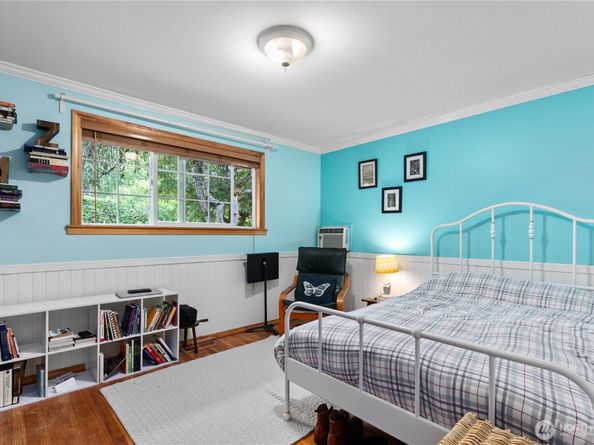 7621 NE 205th Street, Kenmore WA 98028