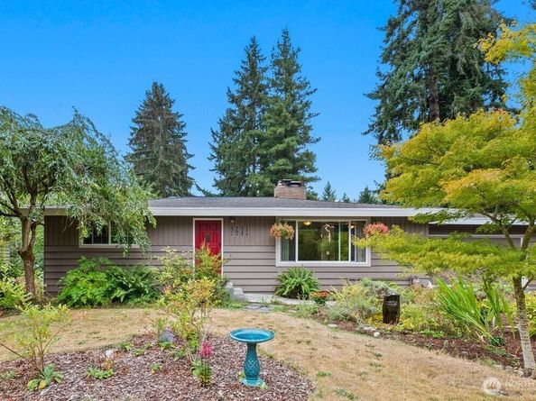 7621 NE 205th Street, Kenmore WA 98028