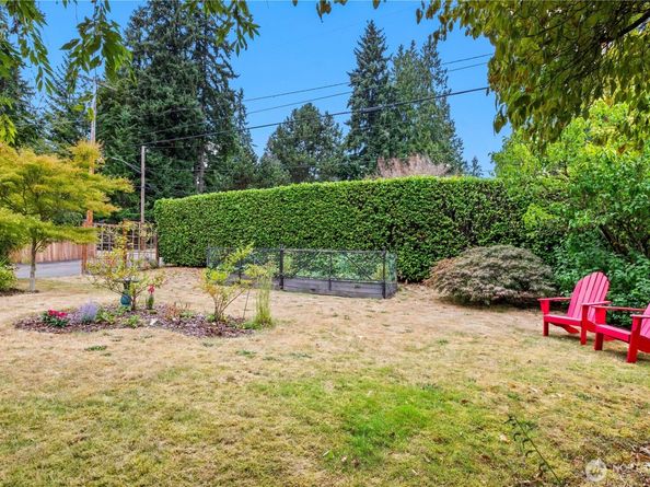 7621 NE 205th Street, Kenmore WA 98028