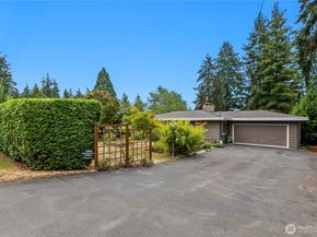 7621 NE 205th Street, Kenmore WA 98028