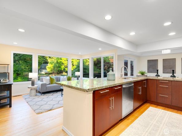 11404 NE 103rd Street, Kirkland WA 98033