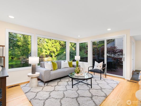 11404 NE 103rd Street, Kirkland WA 98033
