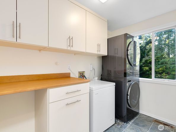11404 NE 103rd Street, Kirkland WA 98033