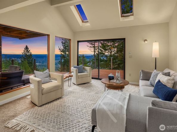 27515 SE 154th Place, Issaquah WA 98027
