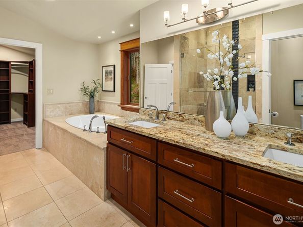 27515 SE 154th Place, Issaquah WA 98027