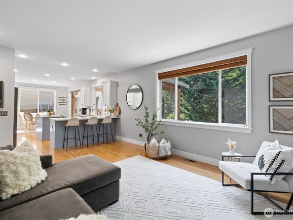 4005 167th Place SE, Bothell WA 98012
