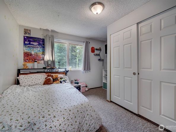 1700 NW Marmot Ct, Silverdale WA 98383