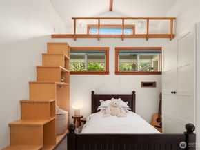 6420 NE 60th Street, Seattle WA 98115