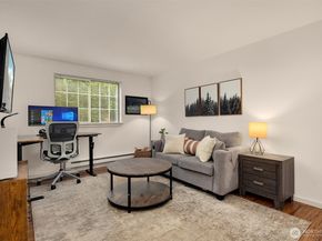 215 9th Street D102, Kirkland WA 98033