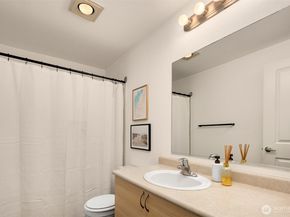 215 9th Street D102, Kirkland WA 98033