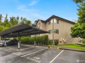 215 9th Street D102, Kirkland WA 98033