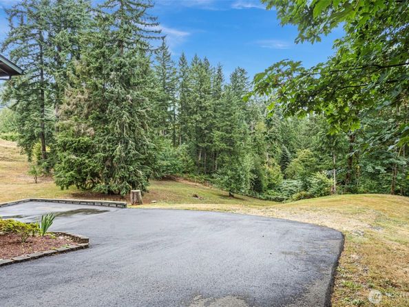 16824 266th Avenue SE, Issaquah WA 98027