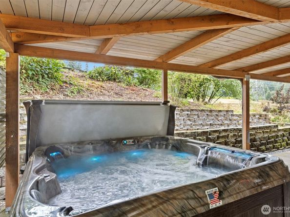 16824 266th Avenue SE, Issaquah WA 98027