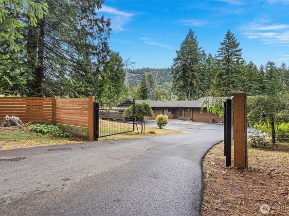 16824 266th Avenue SE, Issaquah WA 98027