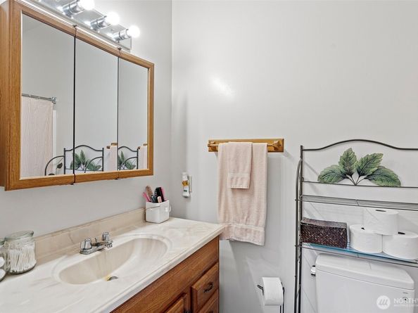 16824 266th Avenue SE, Issaquah WA 98027