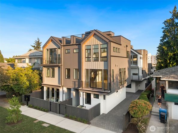 2035 NW 61st Street B, Seattle WA 98107