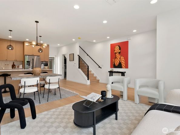 2035 NW 61st Street B, Seattle WA 98107