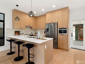 2035 NW 61st Street B, Seattle WA 98107