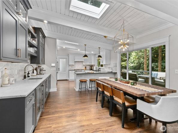 3227 103rd Place NE, Bellevue WA 98004
