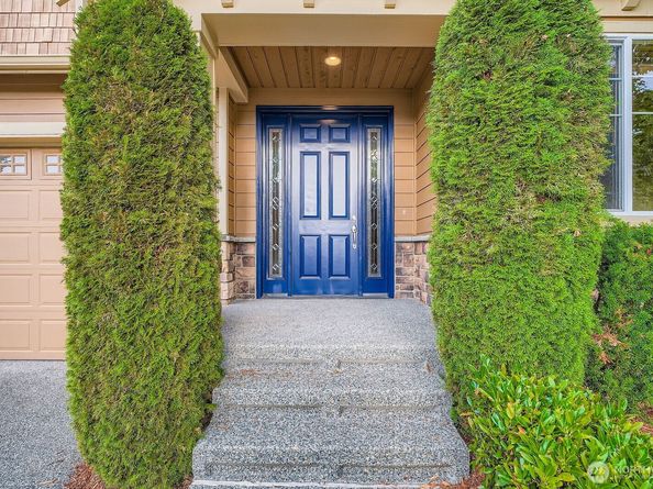16200 Parkside Way SE, Renton WA 98058