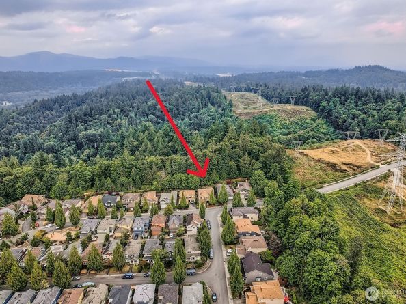 16200 Parkside Way SE, Renton WA 98058