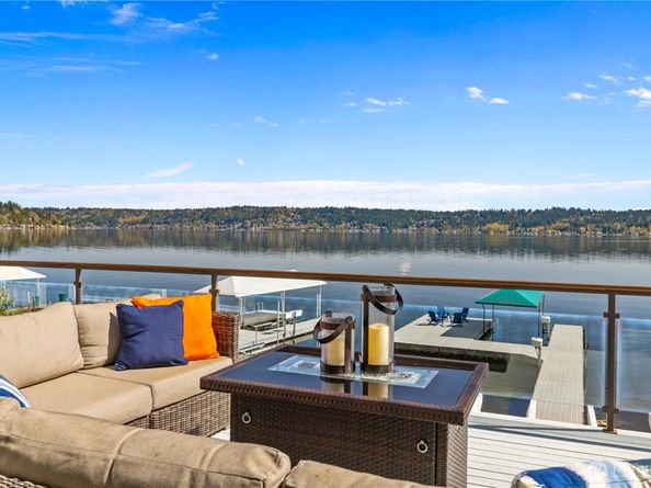 842 W Lake Sammamish Parkway SE, Bellevue WA 98008