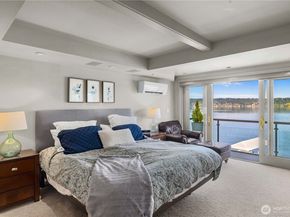 842 W Lake Sammamish Parkway SE, Bellevue WA 98008